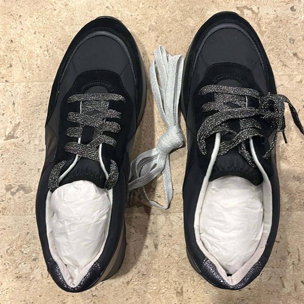Piper sneakers